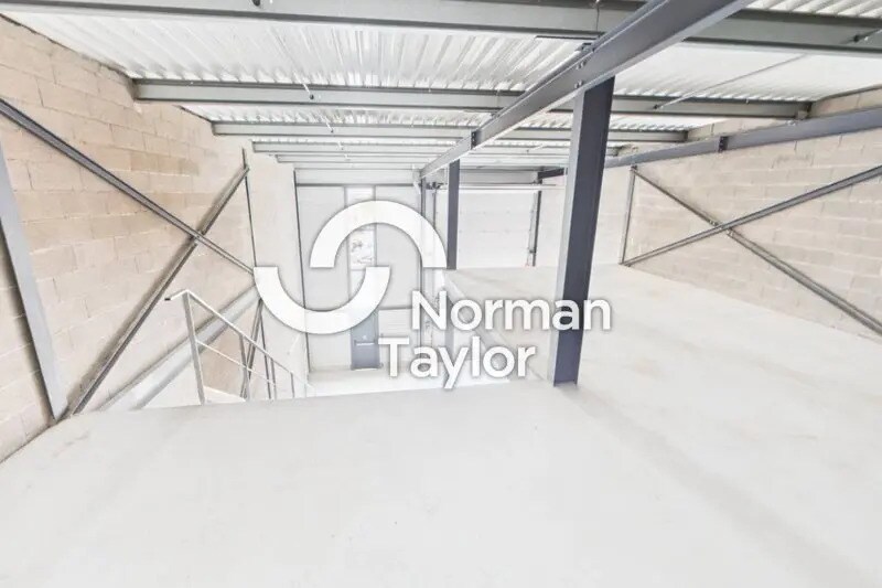 Flex in Montpellier for sale - Interior Photo - Image 2 of 4