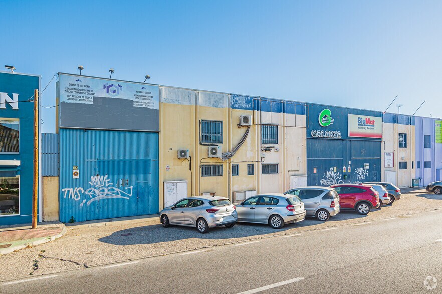 Carretera de Loeches, 67, Torrejón de Ardoz, Madrid à vendre - Photo du bâtiment - Image 3 de 3