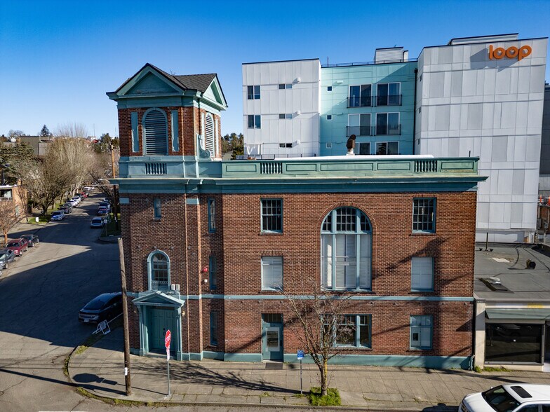 7220 Woodlawn Ave, Seattle, WA à vendre - Photo du bâtiment - Image 2 de 11