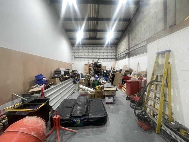 Unit 8B Brownhills Business Park, Canal Lane, Stoke On Trent for lease - Building Photo - Image 2 of 8