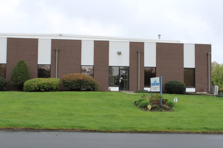 17 Industrial Dr, South Hadley, MA for sale - Primary Photo - Image 1 of 21