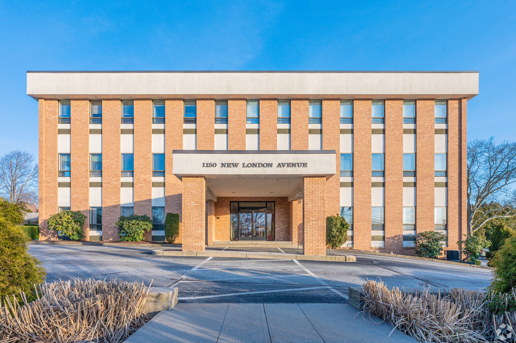 1150 New London Ave, Cranston, RI for lease Building Photo- Image 1 of 15