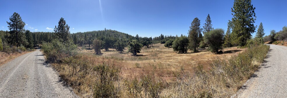 7559 Alamo Rd, Mountain Ranch, CA à vendre - Photo principale - Image 1 de 10