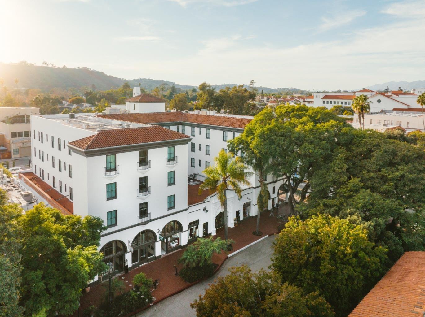 527-537 State St, Santa Barbara, CA à louer Photo du bâtiment- Image 1 de 64
