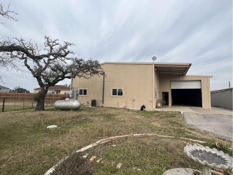 630 W FM 243, Bertram, TX for sale - Building Photo - Image 1 of 1