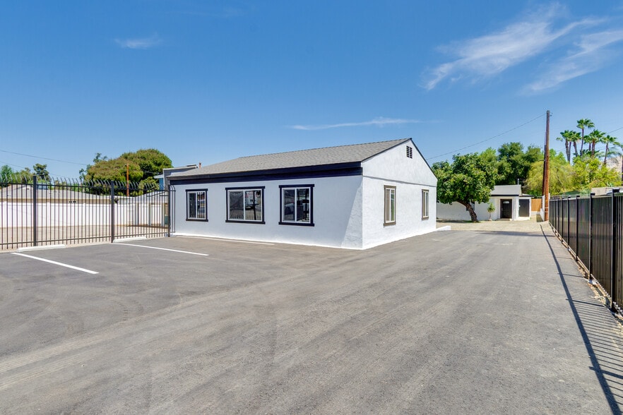 19620 Temescal Canyon Rd, Corona, CA for sale - Building Photo - Image 2 of 27