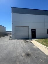 537 W Pickett Cir, Salt Lake City, UT à louer Photo intérieure- Image 2 de 3