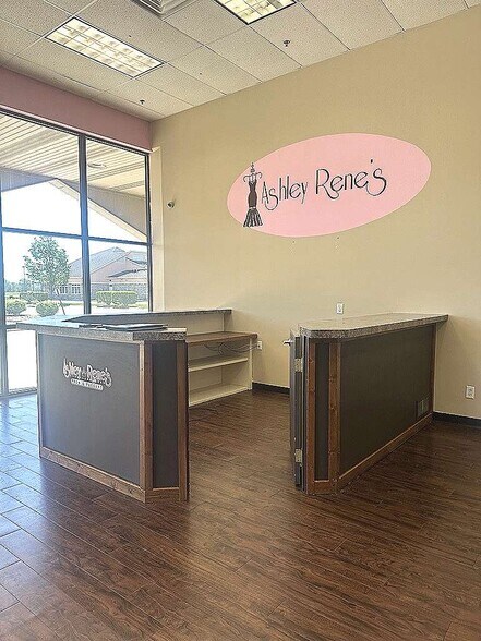 655 County Road 17, Elkhart, IN à louer - Photo du bâtiment - Image 2 de 8