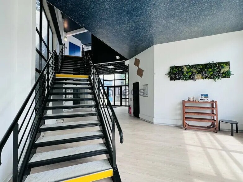 Bureau dans Labège à louer - Photo du bâtiment - Image 2 de 9
