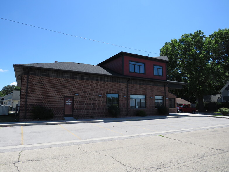 403 S Main St, Wilmington, IL for sale - Building Photo - Image 2 of 52