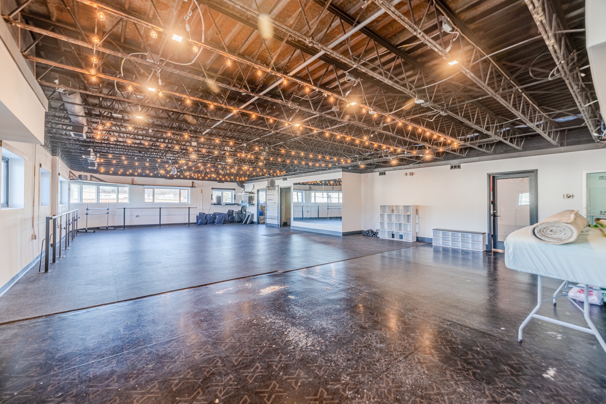 3401-3403 S Peoria Ave, Tulsa, OK for lease Interior Photo- Image 1 of 7