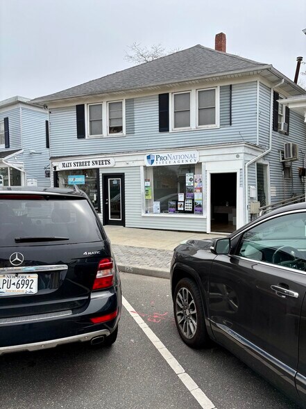 121 Main St, Westhampton Beach, NY à vendre - Photo du bâtiment - Image 2 de 5