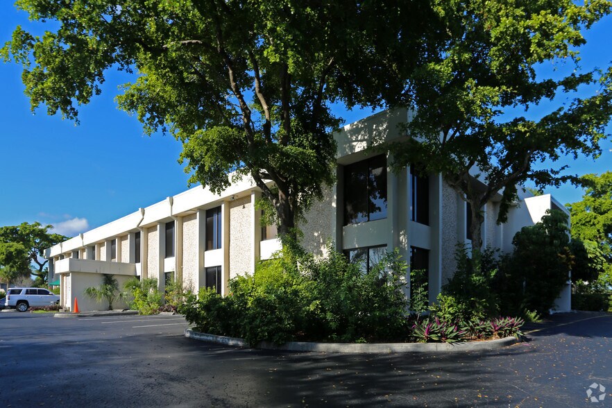 1300 N Federal Hwy, Boca Raton, FL à vendre - Photo du bâtiment - Image 3 de 90