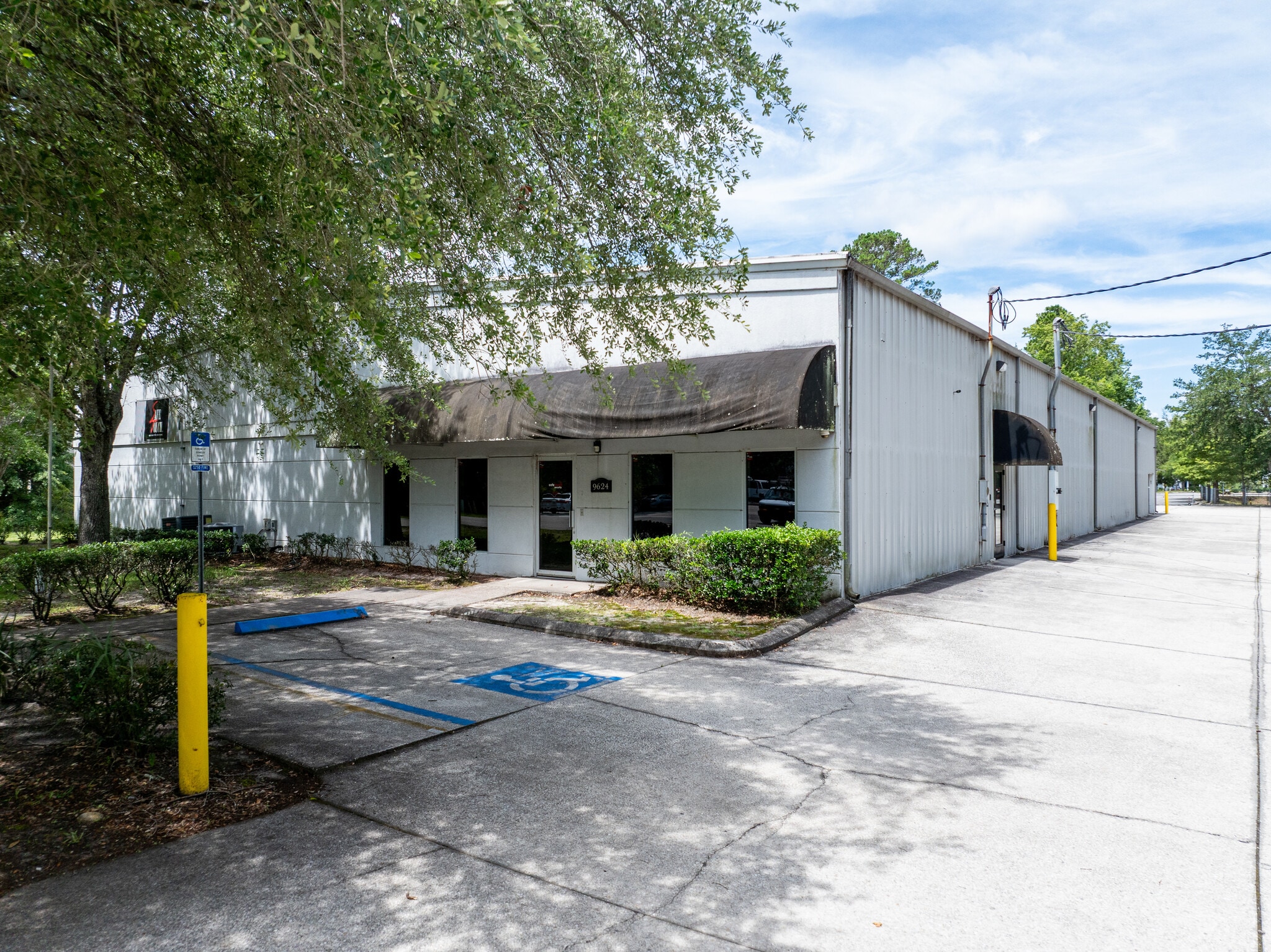 9624 Sunbeam Center Dr, Jacksonville, FL à vendre Photo du bâtiment- Image 1 de 20