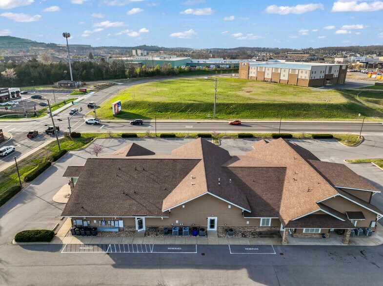 1335-1347 Rock Springs Rd, Smyrna, TN à vendre - Photo du bâtiment - Image 3 de 5