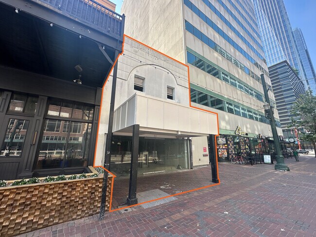 Plus de détails pour 511 Main St, Houston, TX - Commerce de détail à louer