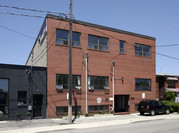 346-348 Ryding Ave, Toronto ON - Entrepôt