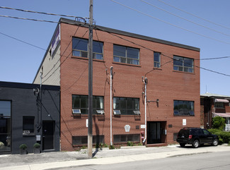 Plus de détails pour 346-348 Ryding Ave, Toronto, ON - Bureau à louer