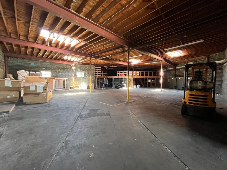 337-343 S Broadway, Gloucester City, NJ for lease - Building Photo - Image 3 of 5