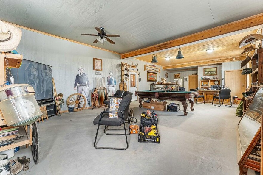 19862 US Highway 71, Pineville, MO for sale - Interior Photo - Image 2 of 7