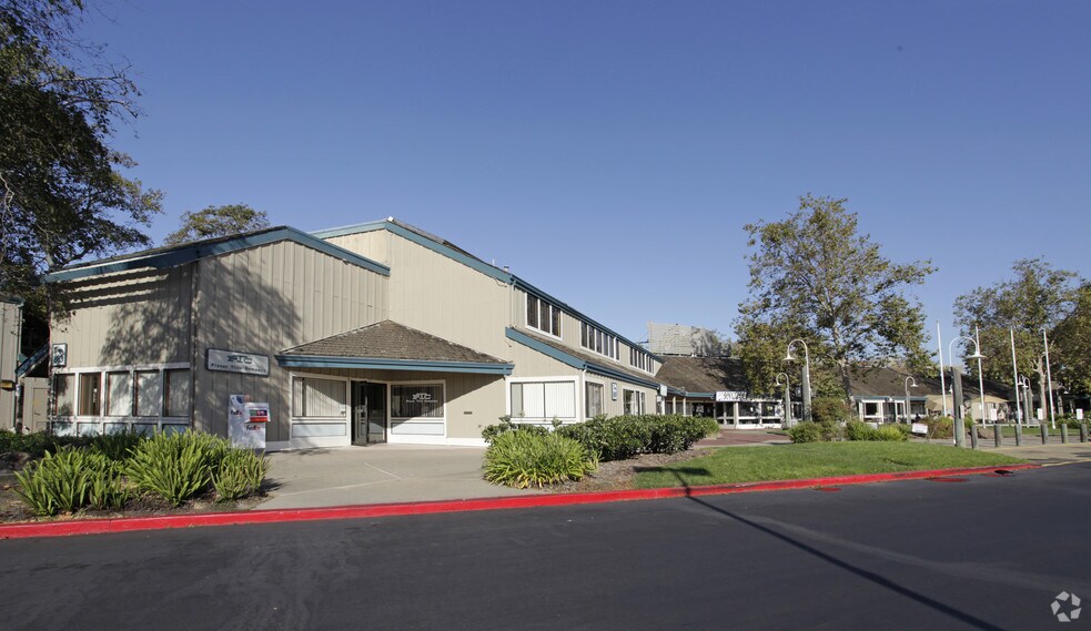 867-891 Island Dr, Alameda, CA à louer - Photo du bâtiment - Image 3 de 19
