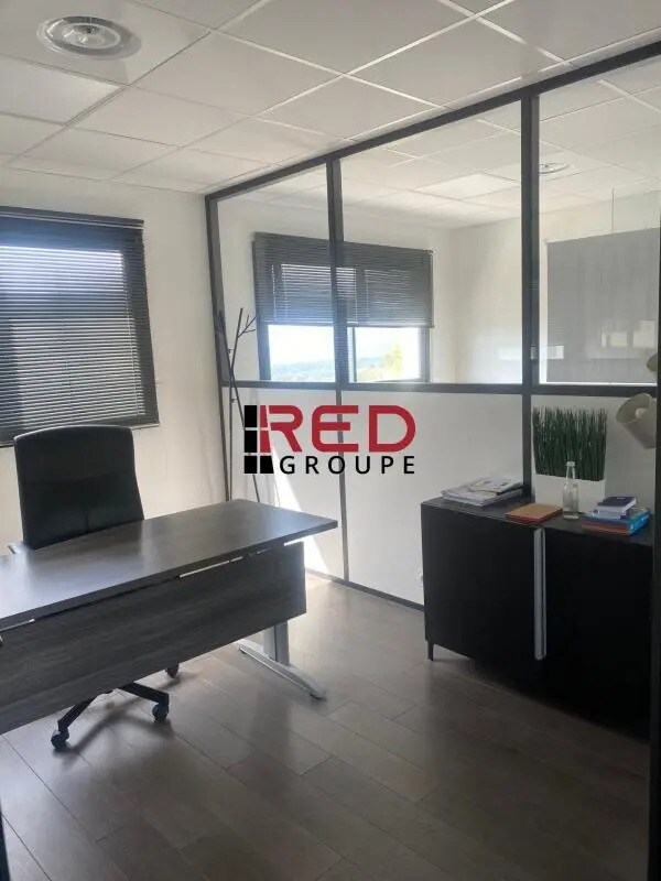 Office in La Ciotat for lease Building Photo- Image 1 of 6