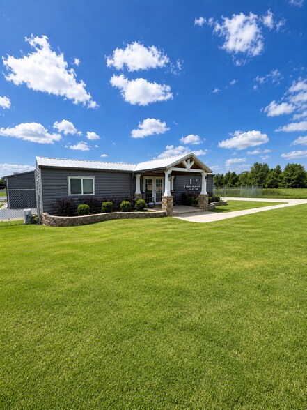 311 Valley Dr, Perry, GA à vendre - Photo du bâtiment - Image 1 de 27