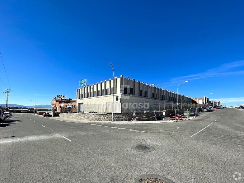 Industrial in Ávila, Ávila for lease - Primary Photo - Image 1 of 5