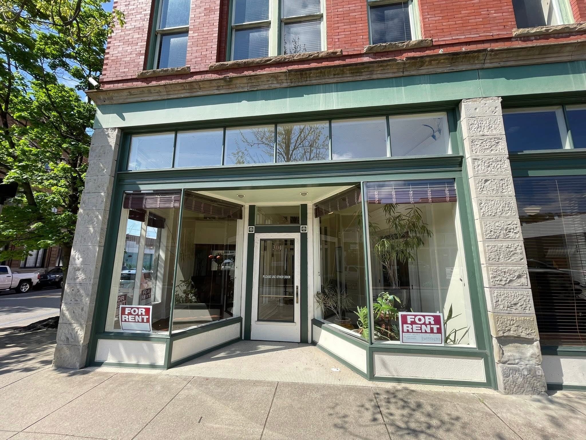 301 Washington St W, Charleston, WV for lease Building Photo- Image 1 of 11