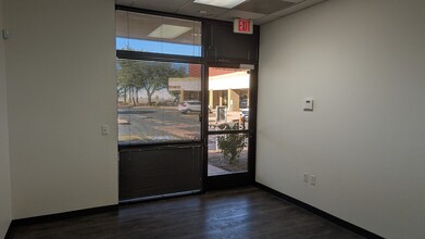 637 S 48th St, Tempe, AZ for lease Interior Photo- Image 2 of 12