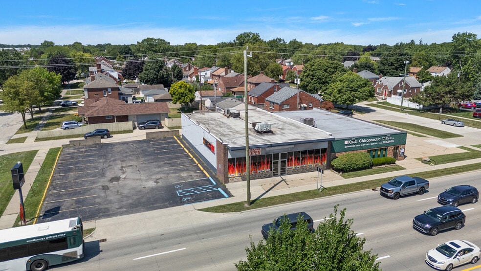 14750 Fort St, Southgate, MI for lease - Building Photo - Image 2 of 5