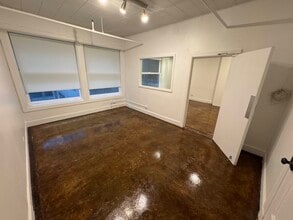 453 S Spring St, Los Angeles, CA for lease Interior Photo- Image 1 of 5