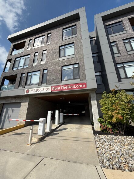 116 Chestnut St, Red Bank, NJ à louer - Photo du bâtiment - Image 3 de 23