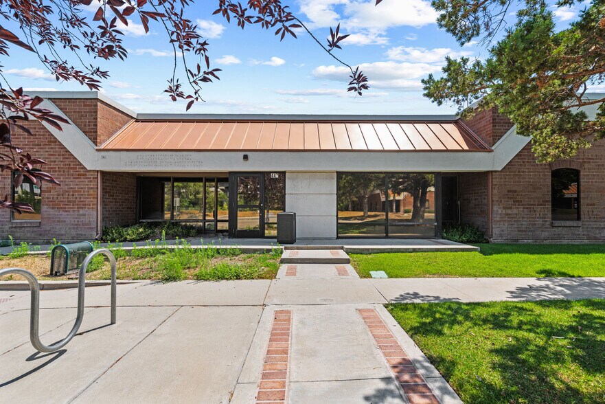 443-455 W Bearcat Dr, Salt Lake City, UT à louer - Photo du bâtiment - Image 2 de 6