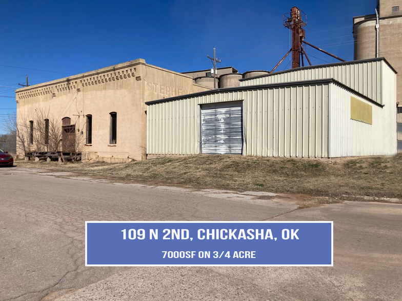 108 N 2nd St, Chickasha, OK à vendre - Photo principale - Image 1 de 1