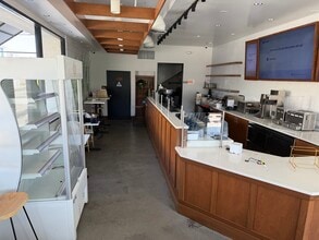 226 Marine Ave, Newport Beach, CA for lease Interior Photo- Image 2 of 6