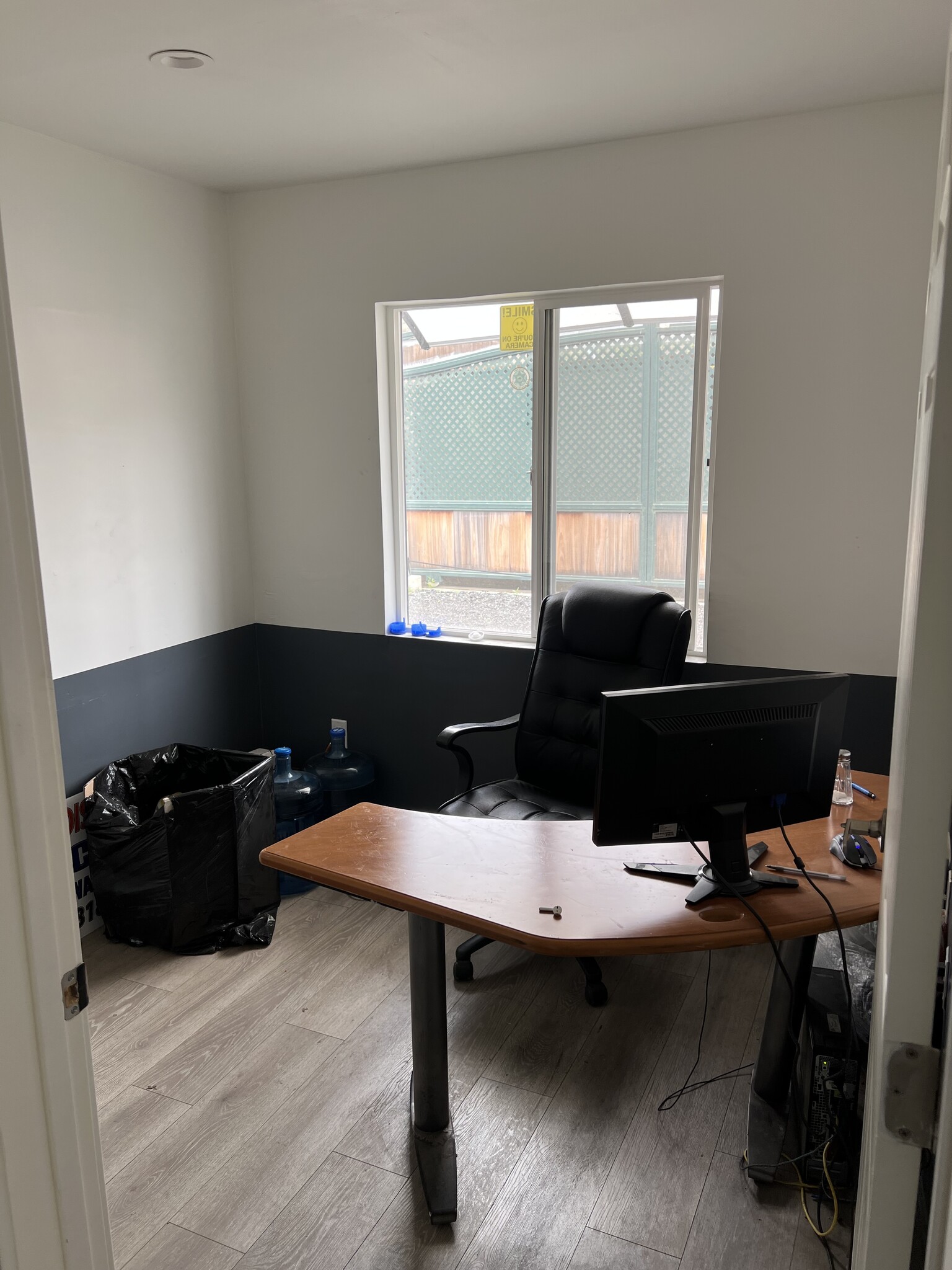 17035 Sierra Hwy, Santa Clarita, CA for lease Building Photo- Image 1 of 6