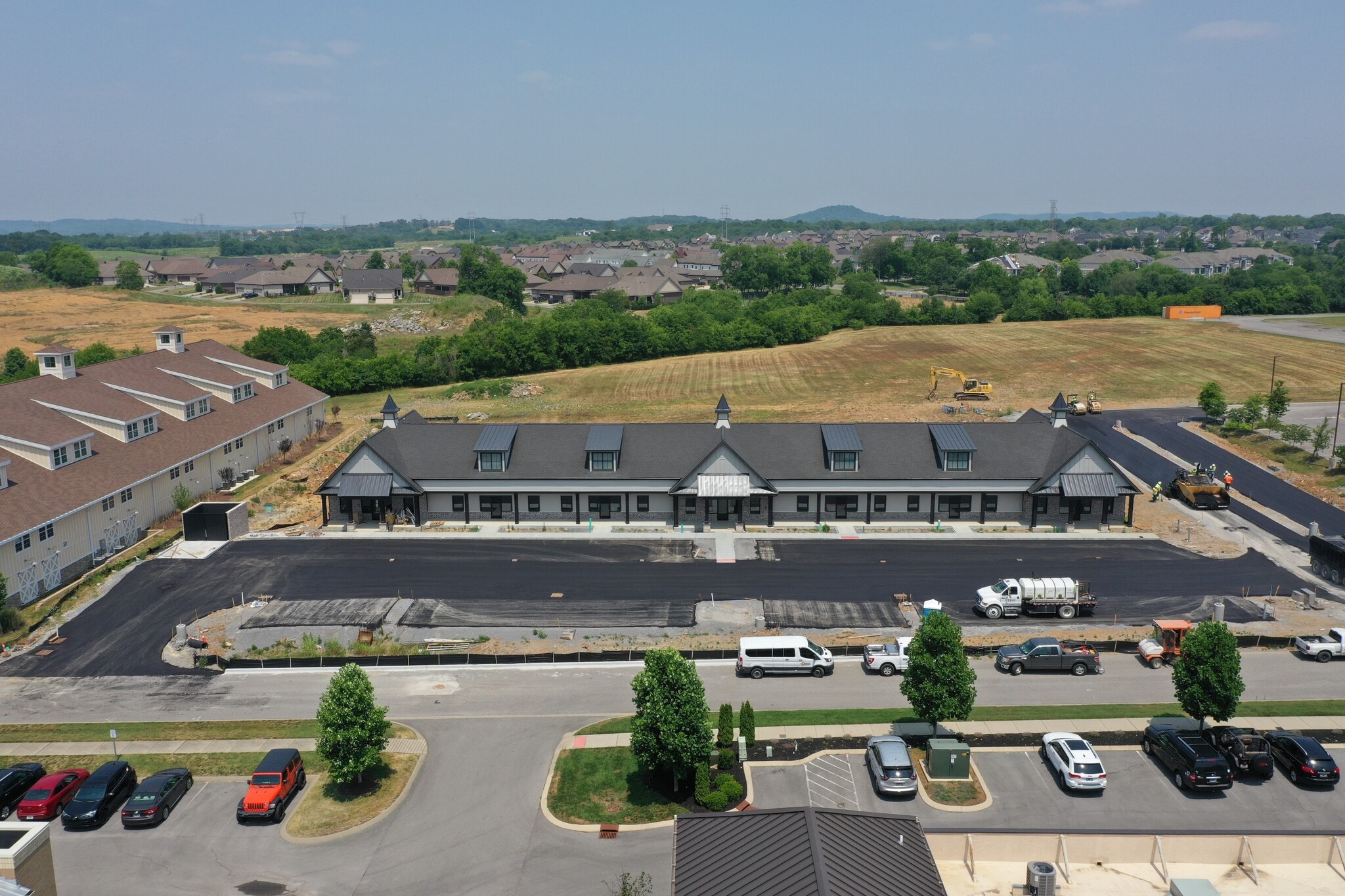 214 Baber Park Pvt Dr W, Gallatin, TN for lease Building Photo- Image 1 of 5