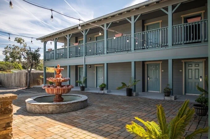 290 Atascadero Rd, Morro Bay, CA à vendre - Photo du bâtiment - Image 2 de 16