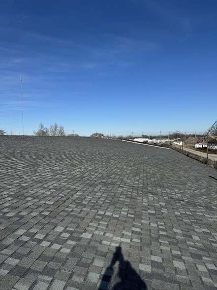 2165 N Lowber St, Decatur, IL à vendre - Photo du bâtiment - Image 2 de 3