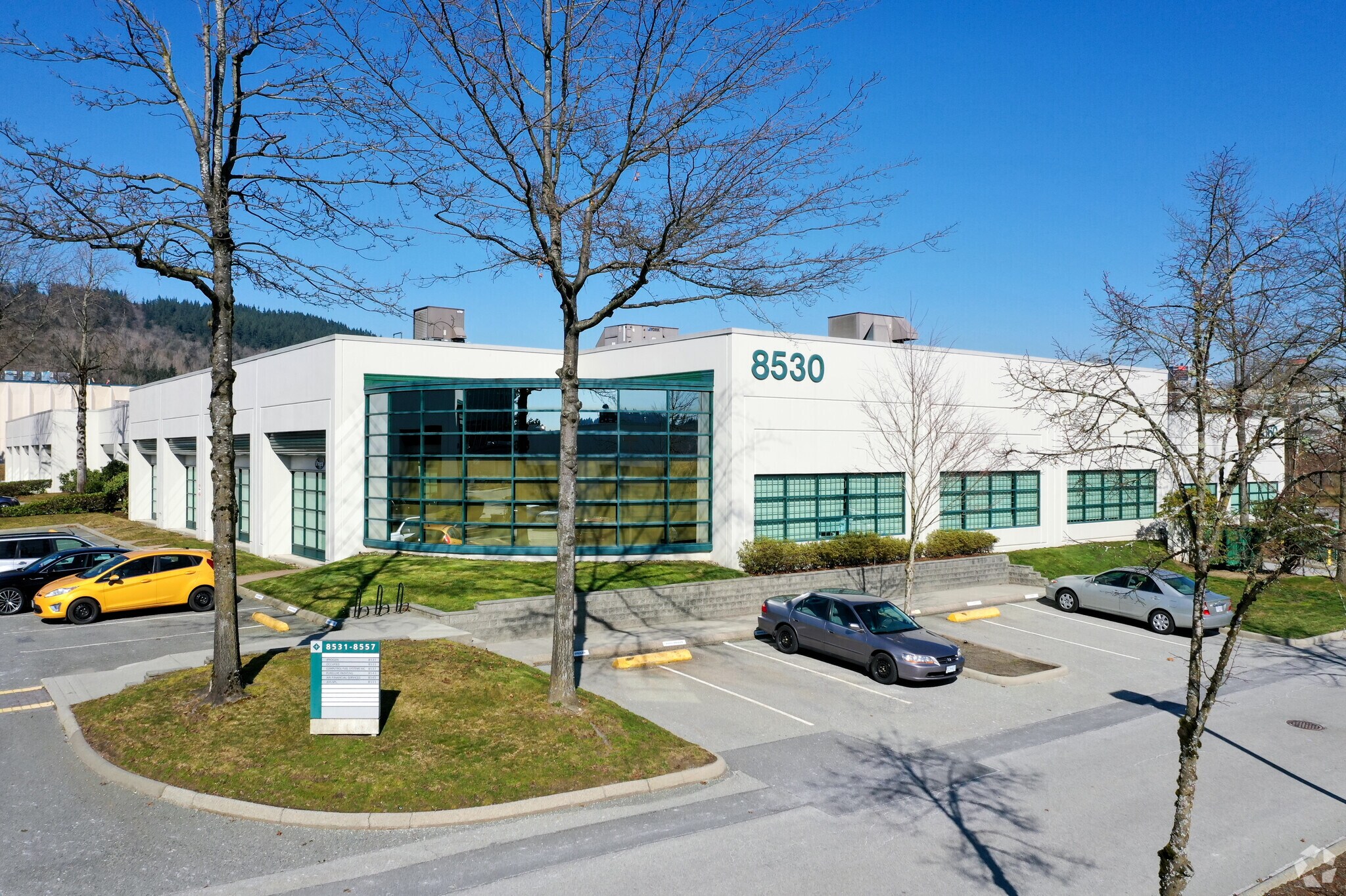 8531-8557 Commerce Ct, Burnaby, BC à vendre Photo principale- Image 1 de 1