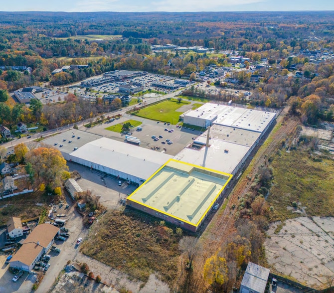 725 Main St, Millis-Clicquot, MA for lease - Building Photo - Image 1 of 6