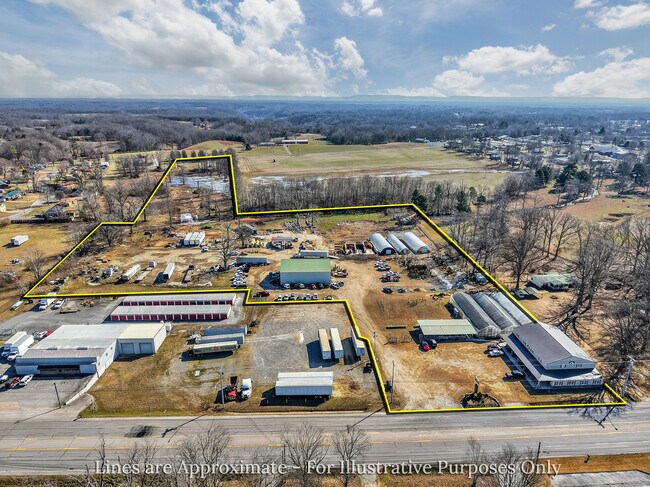 More details for 2668 Huntsville Hwy, Fayetteville, TN - Retail for Sale