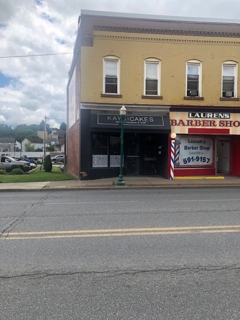 106-108 N Brady St, Dubois, PA for lease Interior Photo- Image 1 of 8