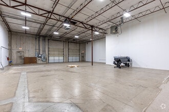 10525-10625 Newkirk St, Dallas, TX à louer Photo intérieure- Image 2 de 2