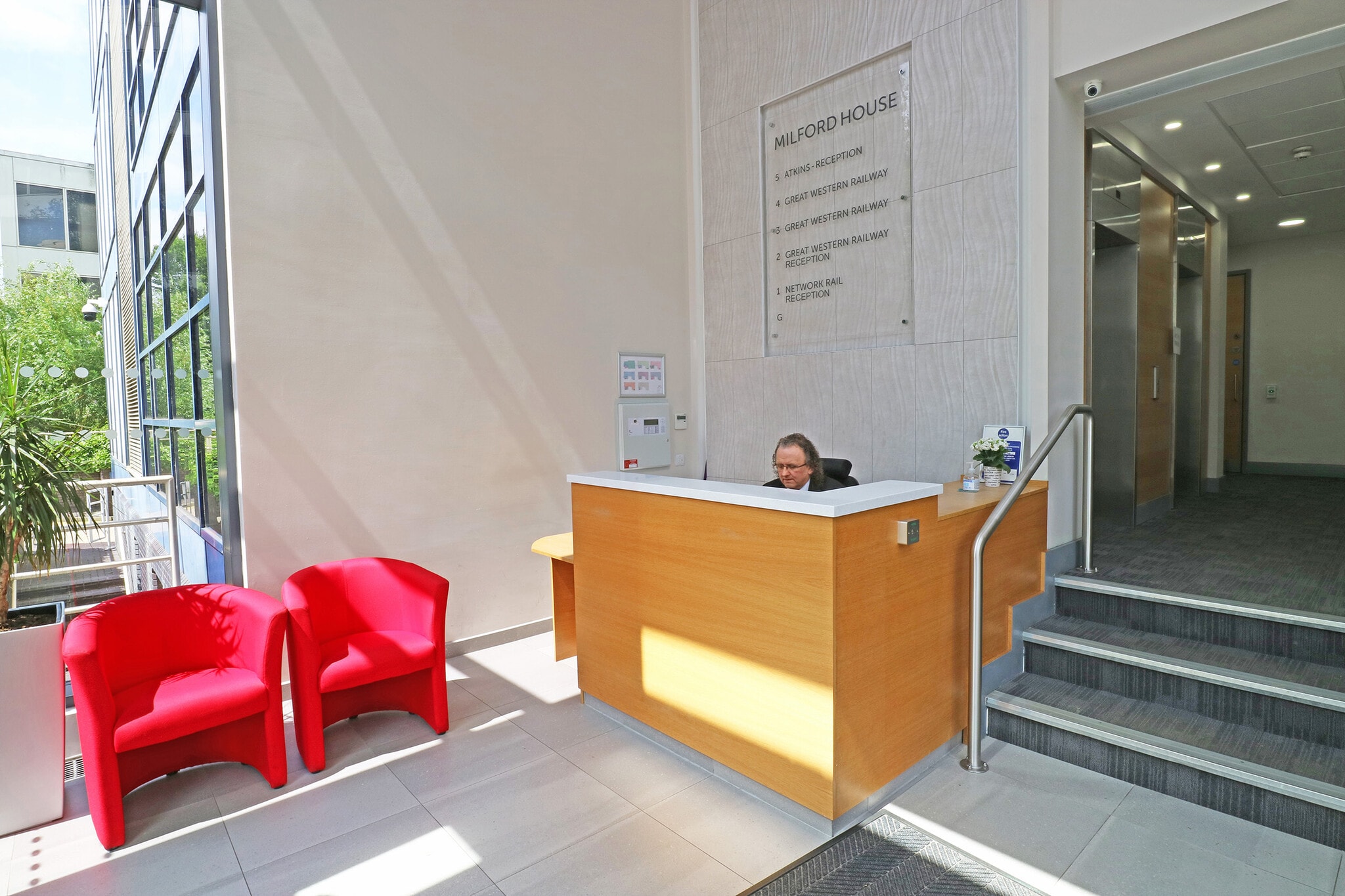 1 Milford St, Swindon for lease Interior Photo- Image 1 of 5