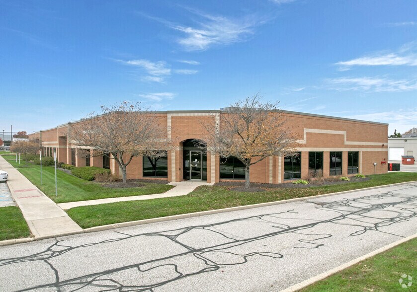 5804-5856 W 74th St, Indianapolis, IN à louer - Photo du bâtiment - Image 3 de 7