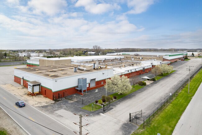 Plus de détails pour 506 North St, Plymouth, IN - Industriel à louer