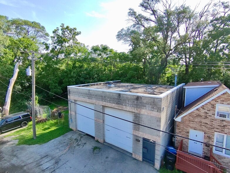 4101 S Oakley Ave, Chicago, IL for sale - Building Photo - Image 2 of 8