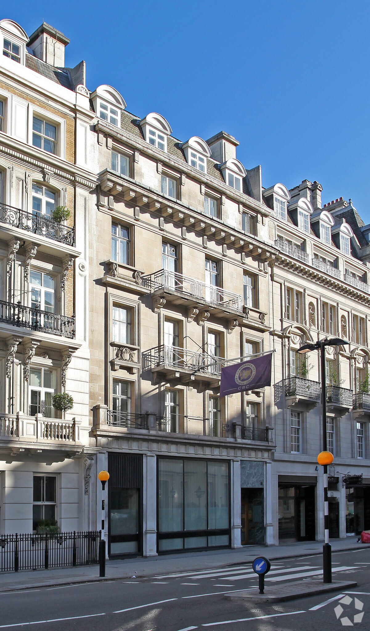 18-19 Pall Mall, Londres à louer Photo principale- Image 1 de 15